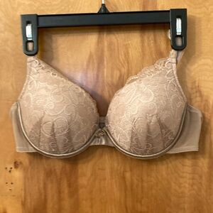 NWOT Lily of France Bra 2131701 Style